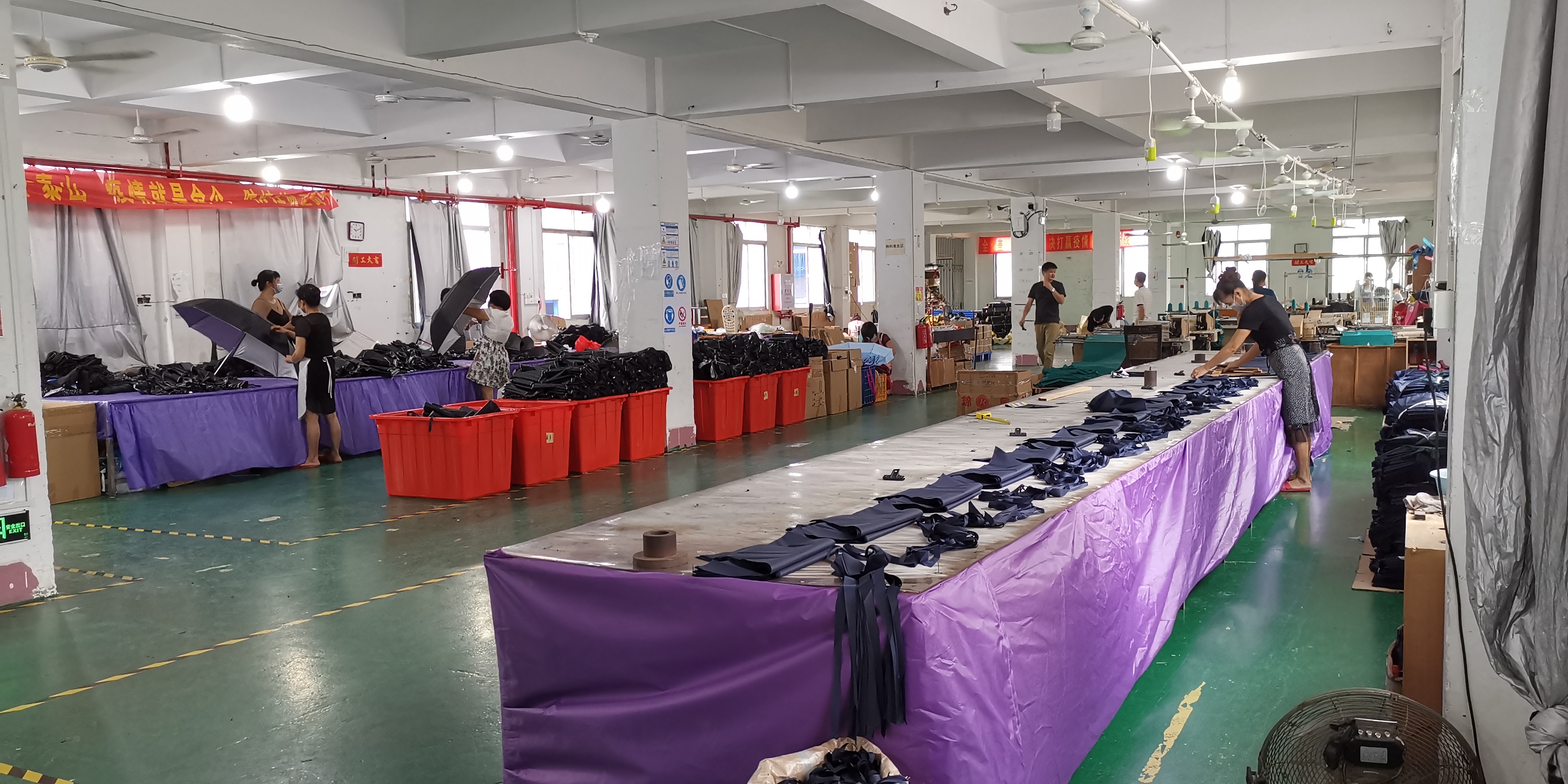 Xiamen United-Prosperity Industry & Trade Co., Ltd. dây chuyền sản xuất nhà máy